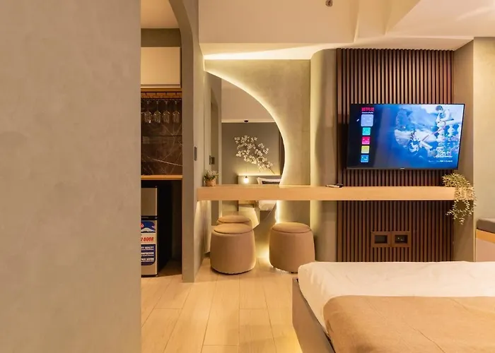 Amazing View - Cozy 1br At One Eastwood With Washer High Speed Wi-fi *