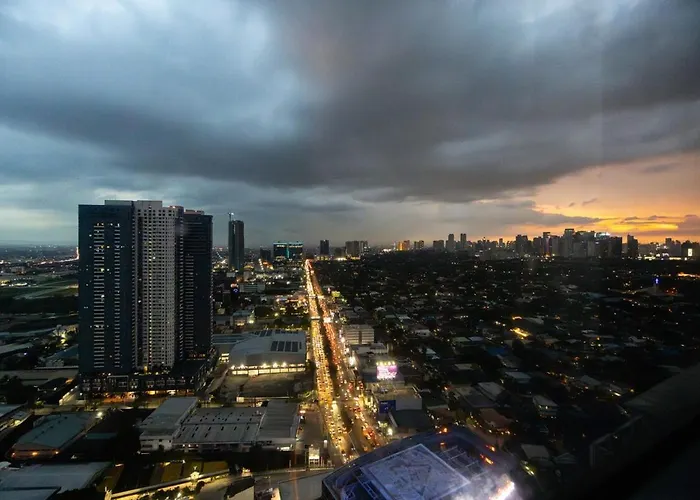 Amazing View - Cozy 1br At One Eastwood With Washer High Speed Wi-fi *